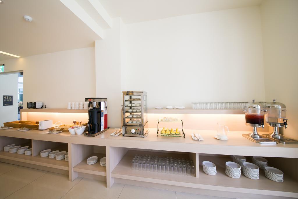 Sunseed International Villa Hotel Kota Chiayi Bagian luar foto