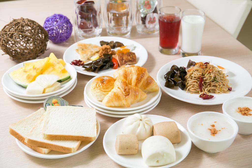 Sunseed International Villa Hotel Kota Chiayi Bagian luar foto