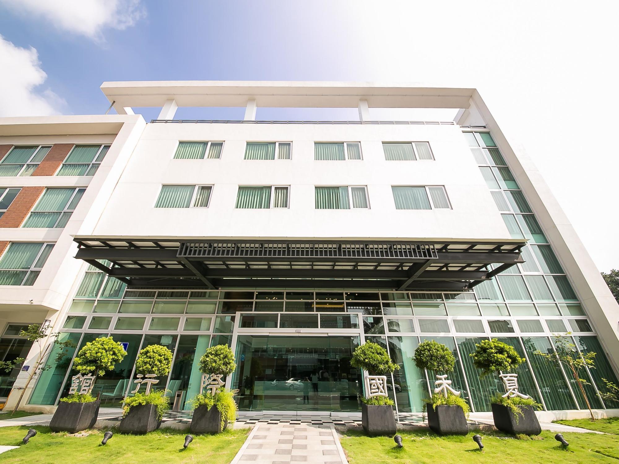 Sunseed International Villa Hotel Kota Chiayi Bagian luar foto