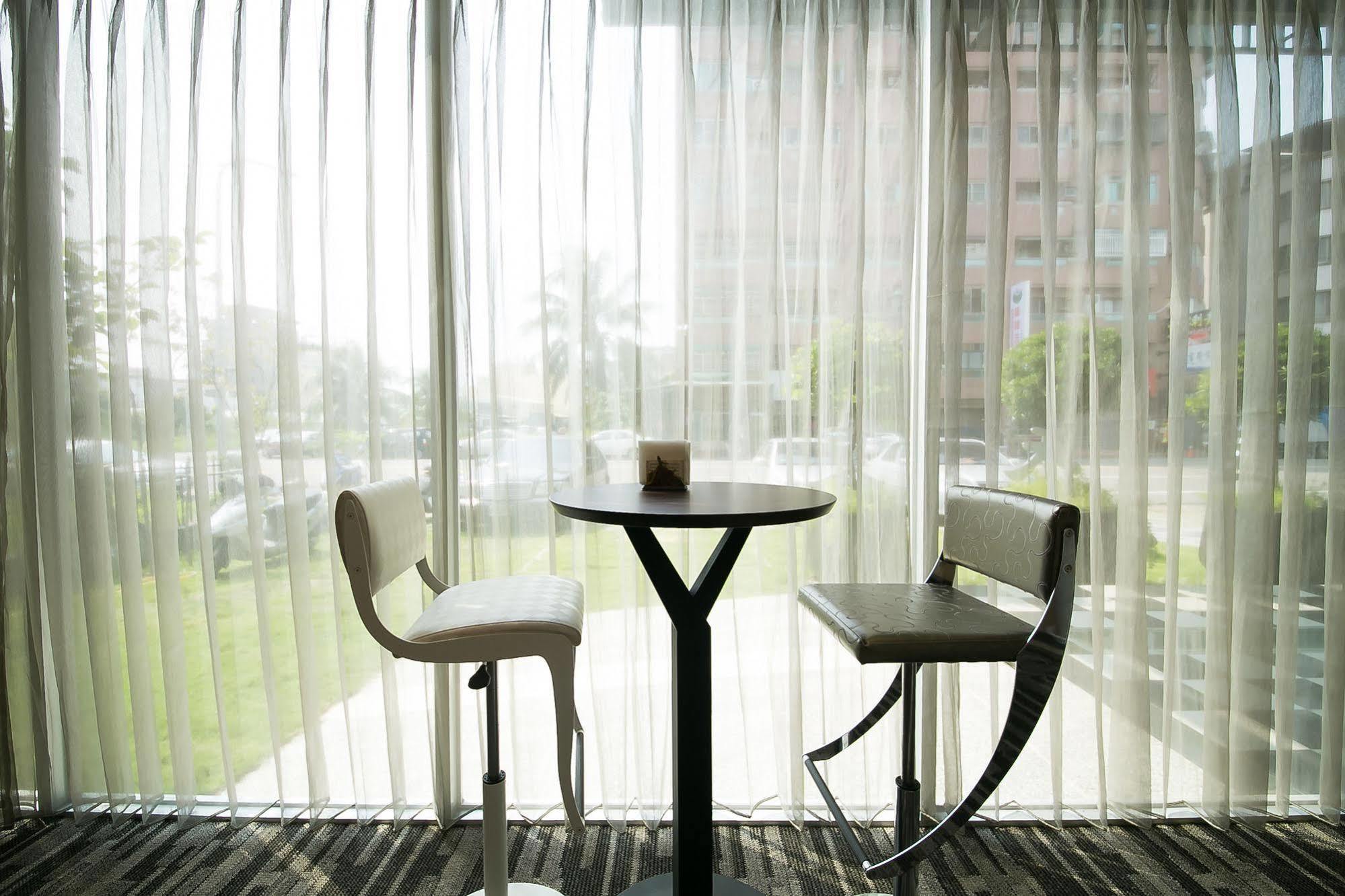 Sunseed International Villa Hotel Kota Chiayi Bagian luar foto