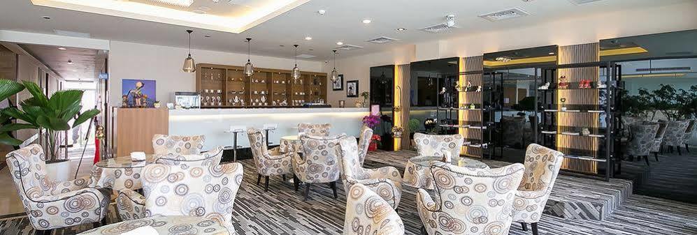 Sunseed International Villa Hotel Kota Chiayi Bagian luar foto